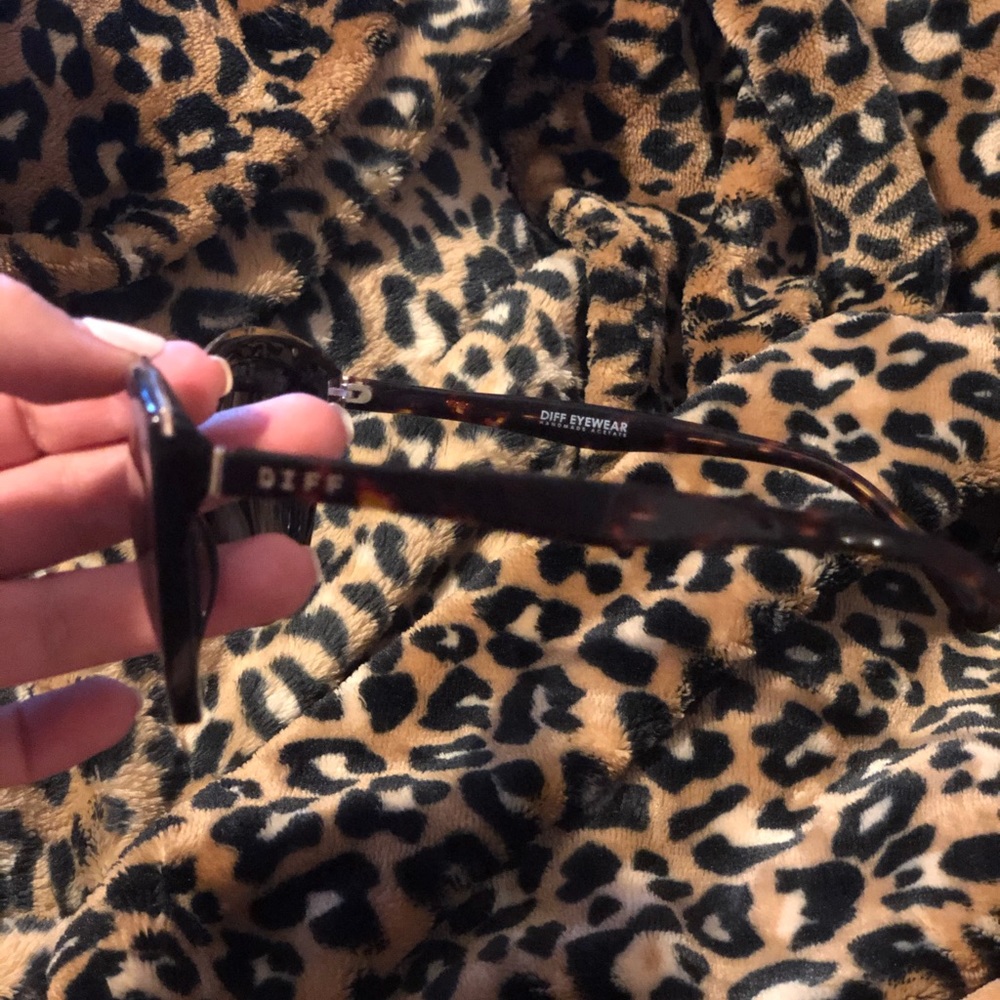Diff Sunglass - image 2